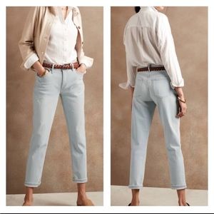 Banana Republic Light Wash Girlfriend Jean
